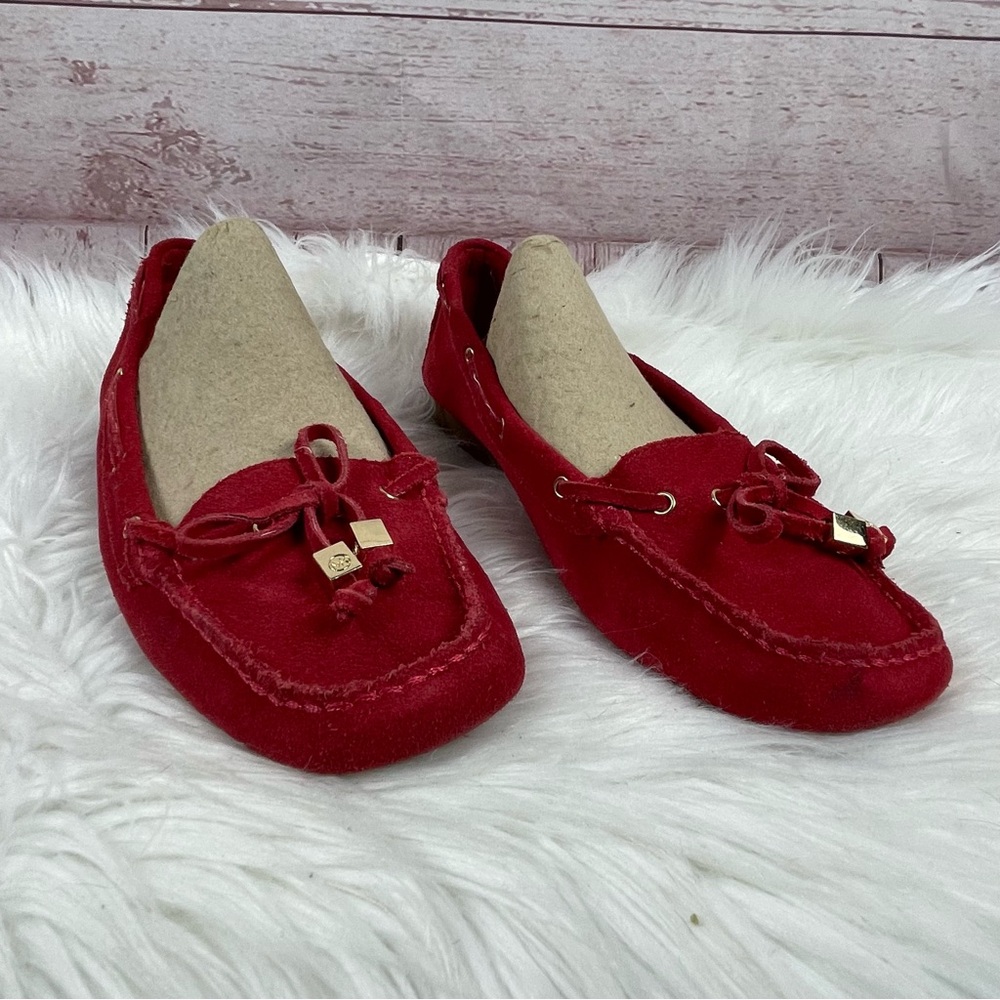 Michael Kors Moc Suede Loafer Flats Woman’s Sz 7 Red Tassels Gold Hardware